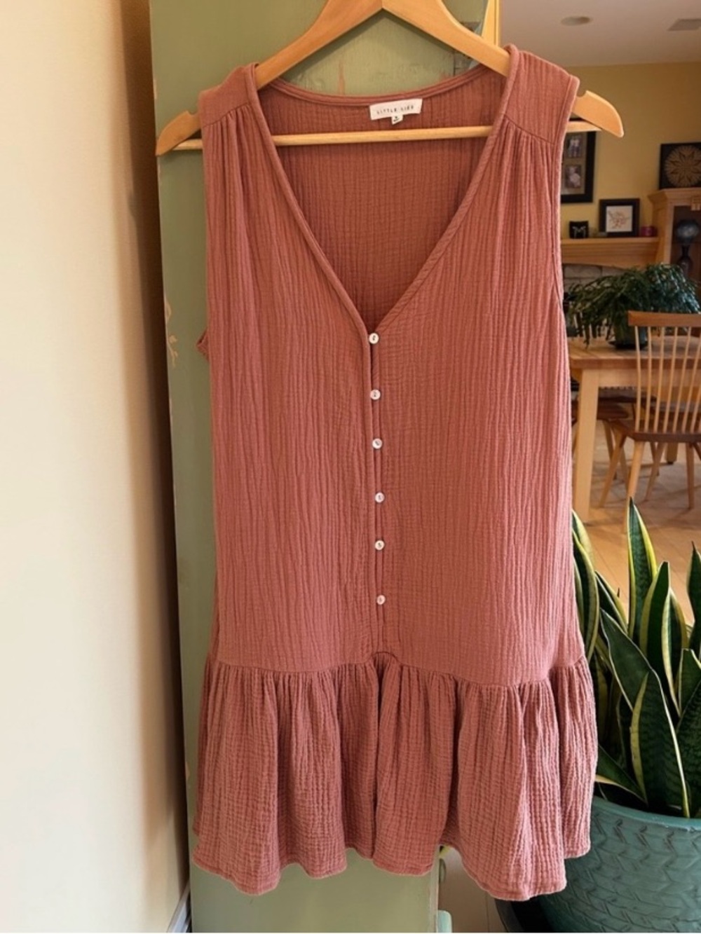 Little Lies 100% Cotton Gauze V-Neck Ruffle Mini Dress in Tawny Brown Medium